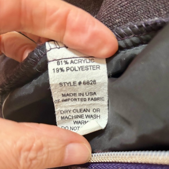 Women’s shag vest by Habitat in plum/purple. Size small. - Picture 6 of 6